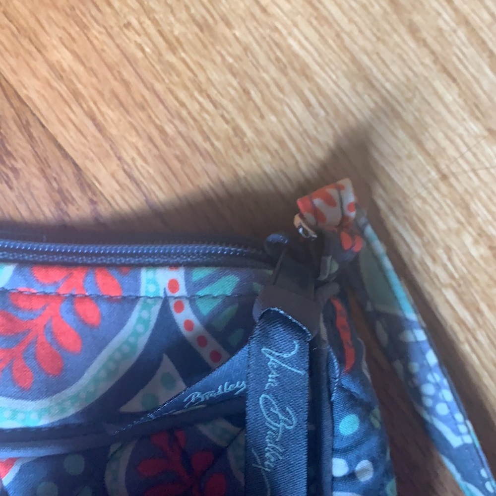 Vera Bradley Little Crossbody - Picture 5 of 5